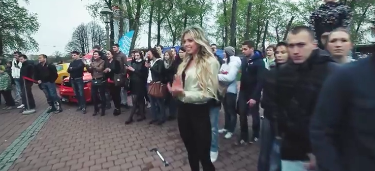 画像5: ロシア男なら、バイクの腕で女を口説くぜ、の巻