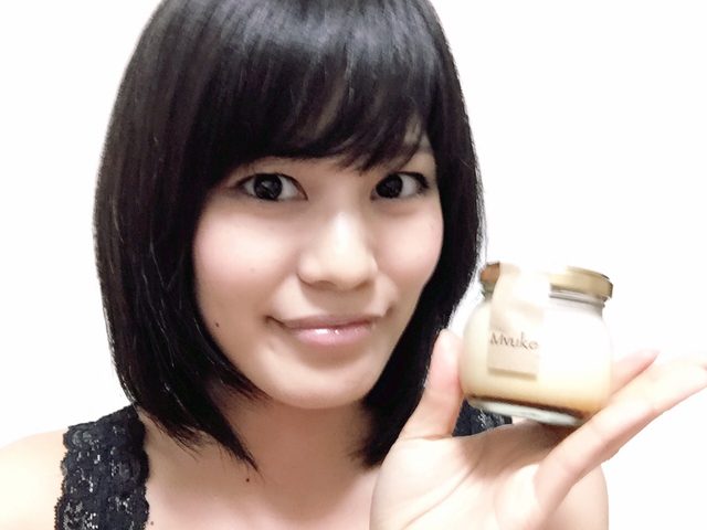 画像: カワコレイメージガール・桶川レディで一緒のMAAMIちゃんも大好きなMvukeプリン♡ 甘過ぎず、口の中でトロけるまろやかな舌触り♡上司や友人宅へお邪魔した際の差し入れに、とても喜ばれそうな一品です!