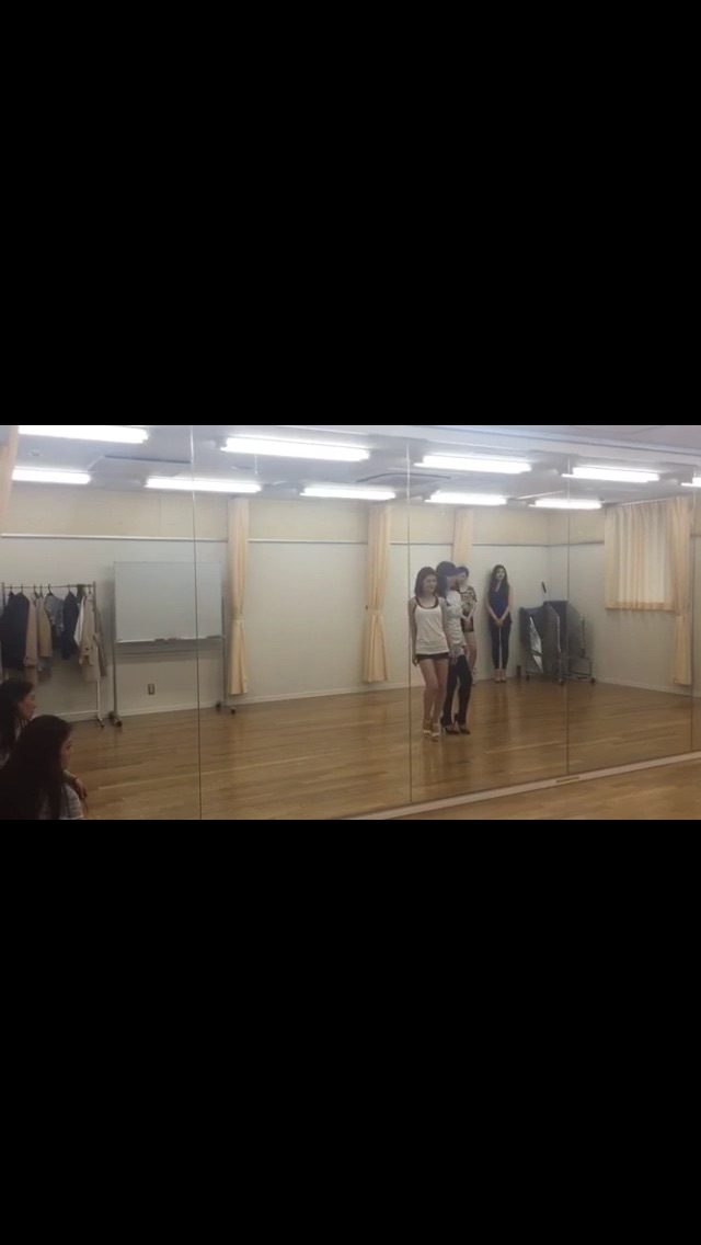 画像: そして、身体の歪みが気になる尾崎は近々整体へ行こうと思います♡