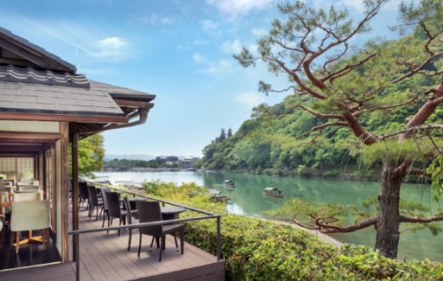 画像: 保津川沿い眺めのよいカフェ「茶寮 八翠」