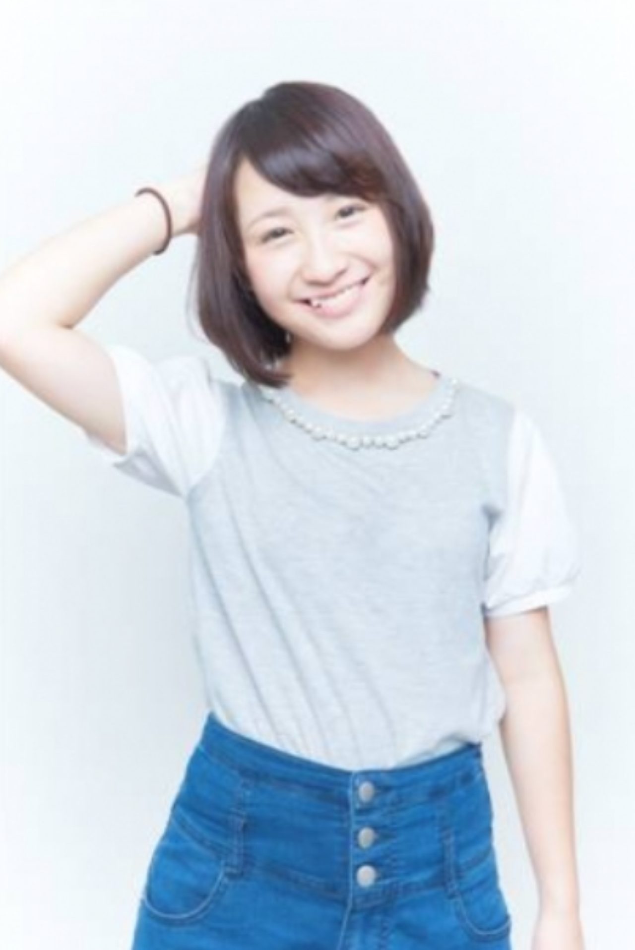 画像: 伊藤愛真 Ema Ito 17 出身地/居住地 埼玉/埼玉 血液型 O 生年月日 1997/7/31 155cm <自己PR> こんにちは!高校3年生の伊藤愛真です。今年のお台場は『夢大陸』ということで、みなさんに夢のような時間を過ごしてもらえるよう、明るく元気に頑張ります。最高の夏にしましょう!!