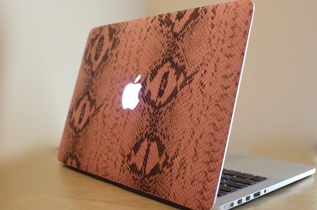 画像2: 秋っぽく、高級感溢れる特別加工品“レザーテイスト”はいかが?