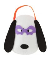 画像: クッキーとスナックが入ったバッグ。マスクをつけたスヌーピーがキュート。 スヌーピー ハロウィン アイマスクつきバッグ 900円(税抜)