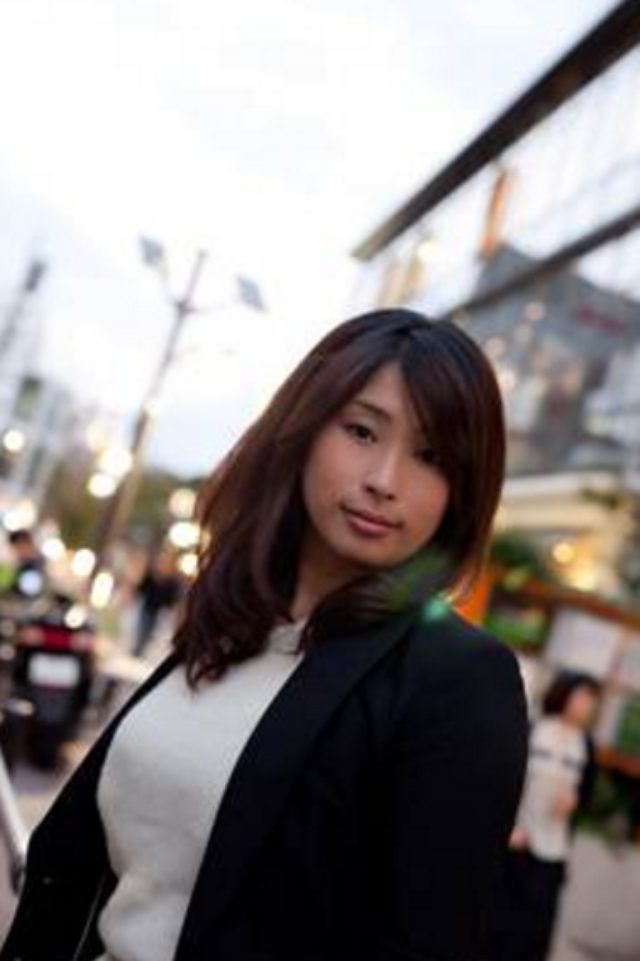 画像: yuica アロマブレンダー 三津家規瑛(みつか のりえ) 日本の森から生まれたアロマ」yuicaのアロマブレンダー及び商品開発室長。 直近は、アマン東京や2016年2月にオープンするアマン志摩のスパの メニューの開発に関わり、北アジア統括スパマネージャーの清野志氏 (クリスタルアワード マネジャー部門受賞)をサポート。