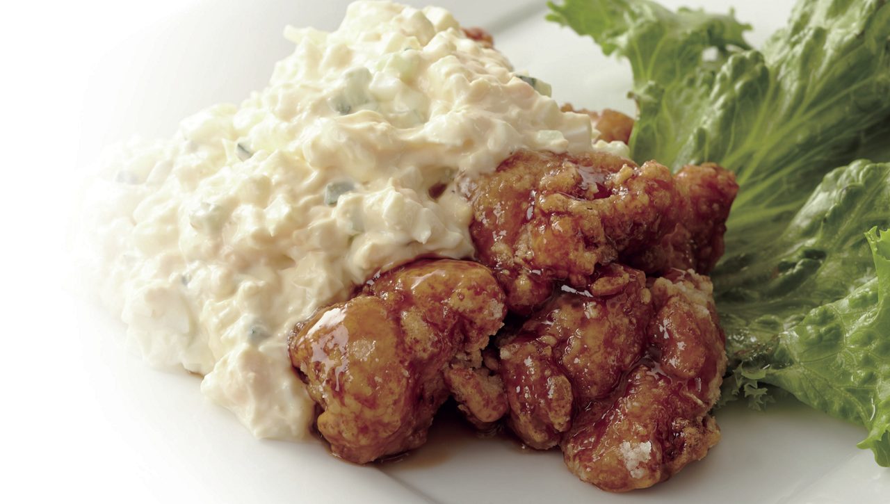 画像: たっぷりタルタルのチキン南蛮(490円) 「チキン南蛮」を粗切りの玉子がたっぷり入ったタルタルで召し上がれ!