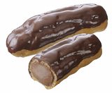画像: 商品名:「ちょっと贅沢なエクレア(ビターチョコ)」 価 格: ¥140(税込¥151) 特 長: フランス産グラン マルニエを使用して、大人向けのエクレアをつくりました。チョコクリームのビターな味わいと洋酒の香りがちょっと贅沢な気分にさせてくれます。 ※販売期間/2015年11月13日~(終了日未定)