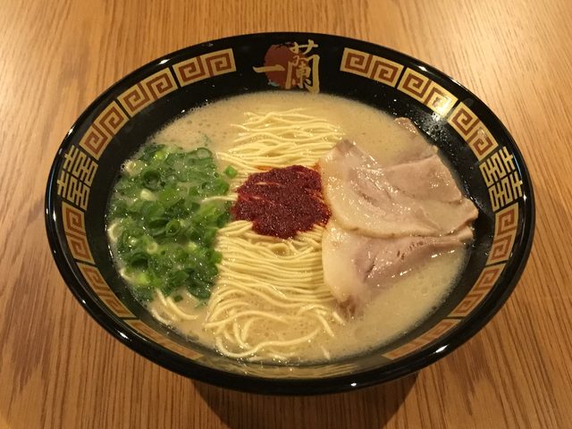 画像: 天然とんこつラーメン (創業以来)790円