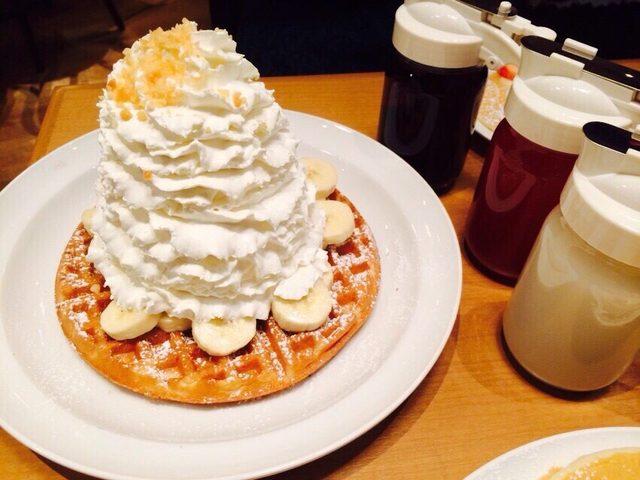 画像2: 開放感のある店内、ゆったりとした空間で流れる時間はまるでハワイ。