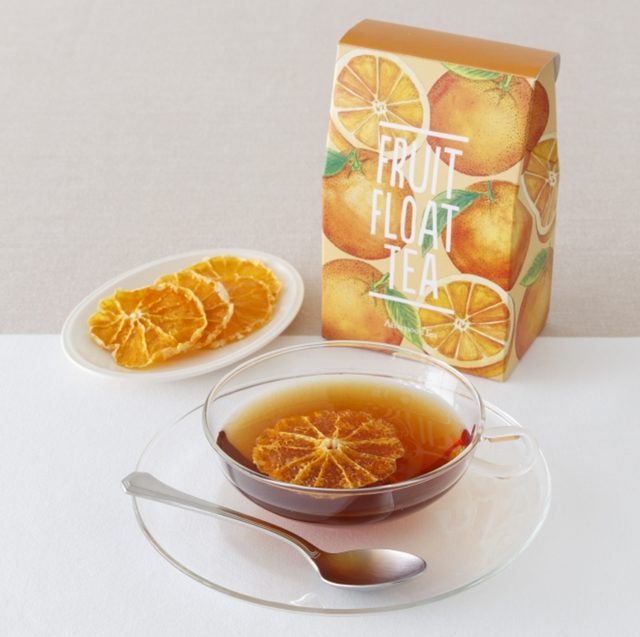 画像: ■商品名:フルーツフロートティー(不知火) ■価格:1,080円(税込) ■販売開始:2月15日(月) ■商品説明:スイートオレンジのフレーバーティーに不知火(しらぬい)のドライフルーツを浮かべる、見た目にも愉しいセットです。