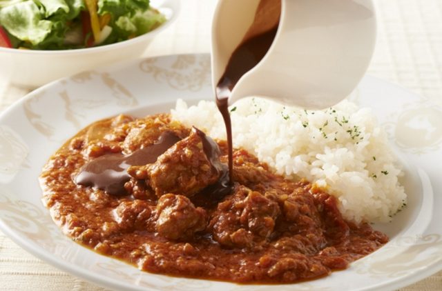 画像: (カレー・パスタ)ショコラ使用の自慢のメニュー