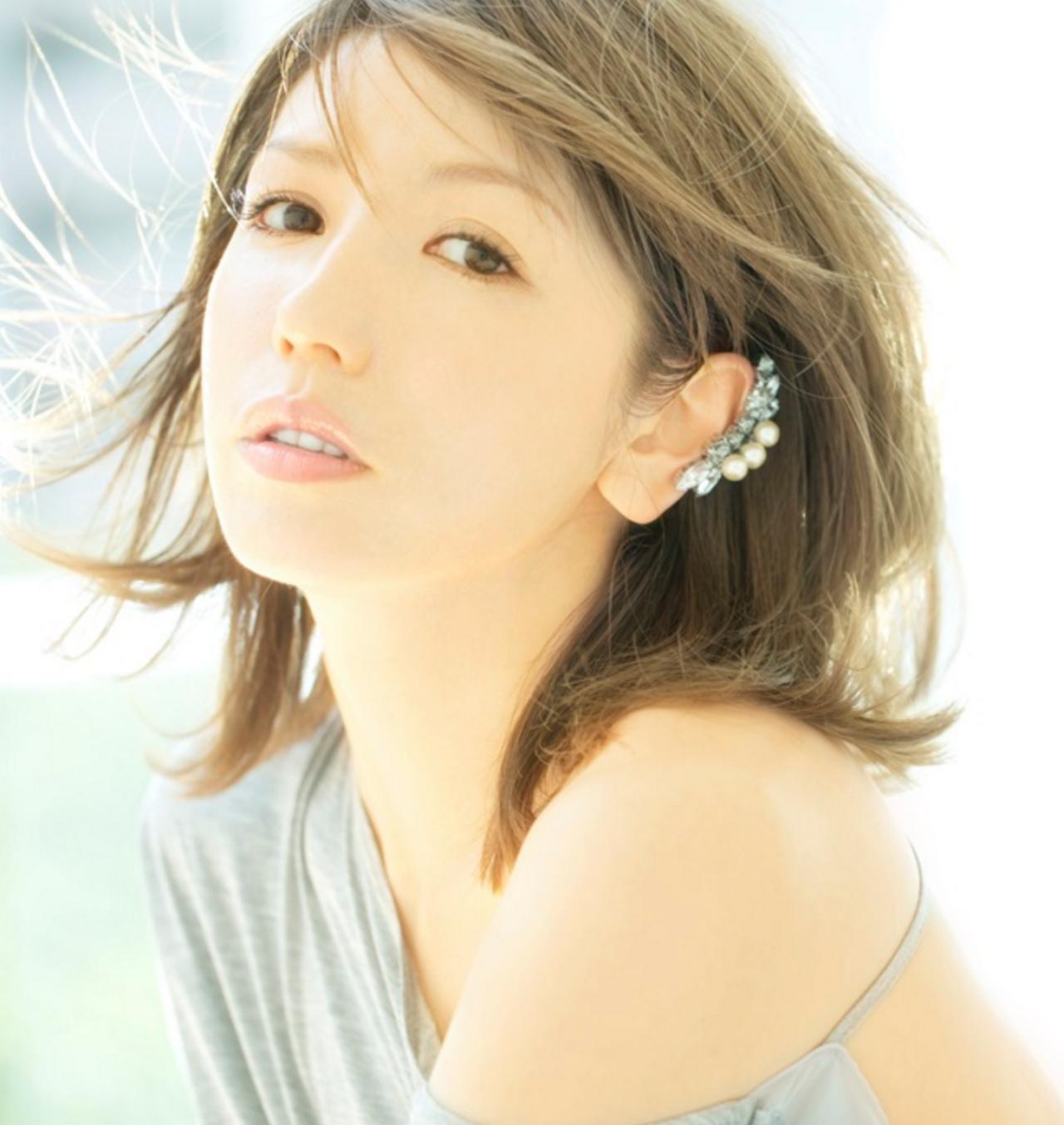 画像: 美香 プロフィール 「andGIRL」「美人百花」「STORY」など数々の女性誌で活躍中。広告やトークショー、写真集を初め、「モデル美香の美人ガイド」等計7冊の書籍を出版しマルチに活動している。 ttp://ameblo.jp/mikasnet/