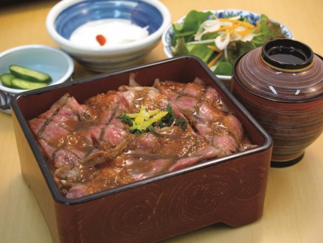 画像: 《数量限定 山形牛A5サーロイン重ランチ1,500円(税込)》 *平日13時~限定ランチです 山形牛A5サーロインを120g使用した贅沢ランチ、オリジナルの味噌ダレが食欲をそそる逸品です。