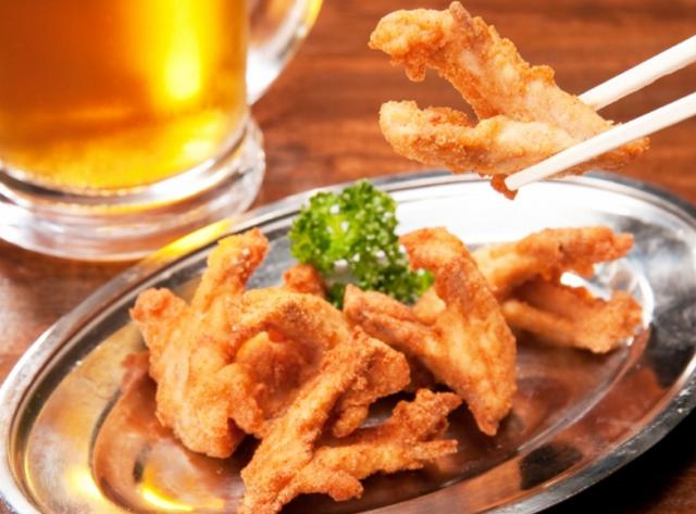 画像: 希少なVチキンの唐揚げ「勝利の唐揚げ(Vチキン)」(税別420円)