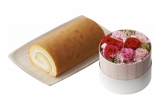 画像: ⑤母の日ギフトセット~ブーケ~ 6,067円(税込)送料無料 お母さんを喜ばせる、ジャージー牛乳100%の美味しさ。「レ ドール ムー」と、プリザーブドフラワーアレンジ「ブーケ」。