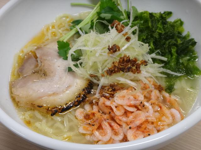 画像: 「貝だしとんこつラーメン えびしお」
