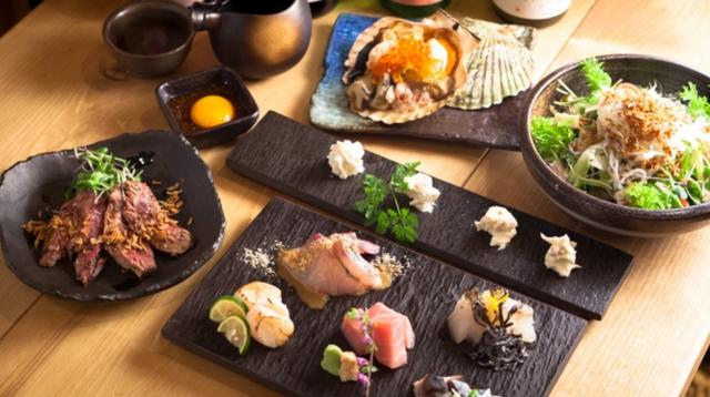 画像: 店舗名 :日本酒バル 蔵吉 飯田橋店 所在地 :東京都千代田区富士見2-7-1 2F 飯田橋 徒歩1分 電話番号 :03-6261-2810 営業時間 :16:00~24:00 定休日 :年中無休 tabelog.com