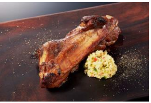 画像: ｂｉｓｔｒｏ Ｔａｔｓｕｍｉ バリ風スパイシースペアリブ（1本） 801円 ※各日100点限り バリ風の甘辛い味付けに、仏産のスパイスでアクセントを効かせたタレに漬け込んだ豚スペア リブのローストです。