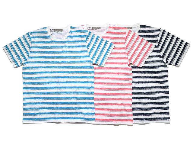 画像: 商品名 :メンズ サクラクレパス ボーダープリントTシャツ カラー :ターコイズ/ピンク/ネイビー サイズ :S/M/L/XL 価格(税抜):¥3,500 発売日 :4月25日(月)より順次発売予定 販売店舗:全国のUNITED ARROWS LTD. OUTLET23店舗 (ウィメンズストア お台場店を除く) おまけ :クレパスモチーフ消しゴム1本 (ウィメンズ:うすももいろ、メンズ:ライトブルー)