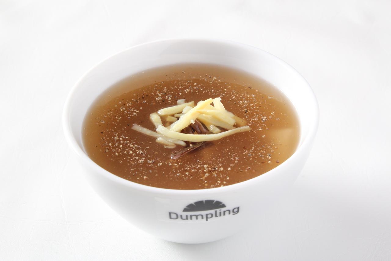 画像: ■たっぷり野菜の黒酢のサンラータン餃子 本格中華スープの代名詞サンラータン。辛さと酸味がバランス良く、アミノ酸、ビタミン・ミネラルが多く含まれる黒酢を使用したヘルシーなスープ餃子です。