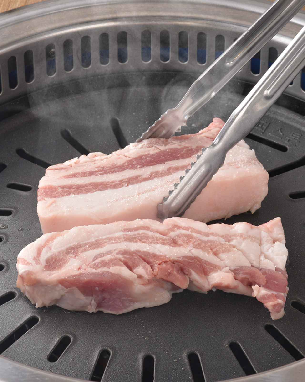 画像: 肉汁を閉じ込める3.5cmの厚さへのこだわり