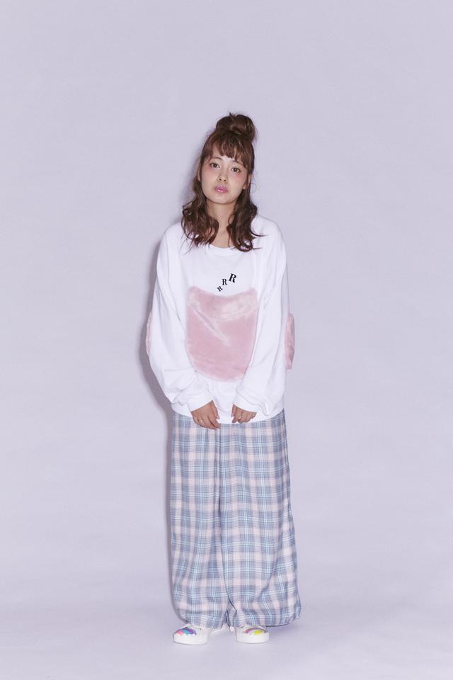 画像: PINK FUR POCKET SWEAT ¥6800+tax