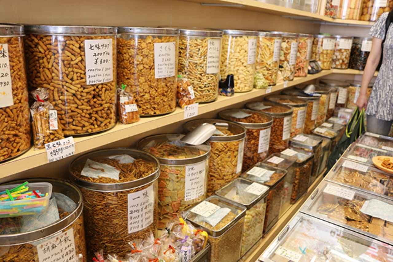 画像: <豆福> 約100種類以上の手づくりおかき専門店