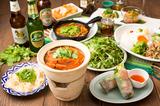 画像: パクチーと青とうがらしにフォーカスを当てた 「Pak-chee Village (パクチー ビレッジ)が新宿にオープン