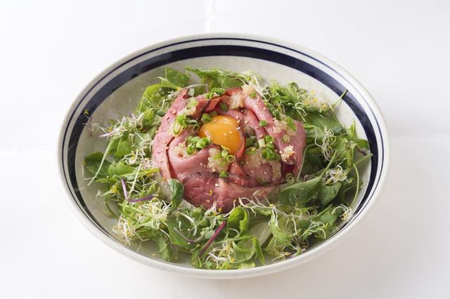 画像: ローストビーフボウル 1,000円(セットドリンク付) ガッツリ食べたいときにオススメなメニュー(ランチメニュー限定でご提供)。