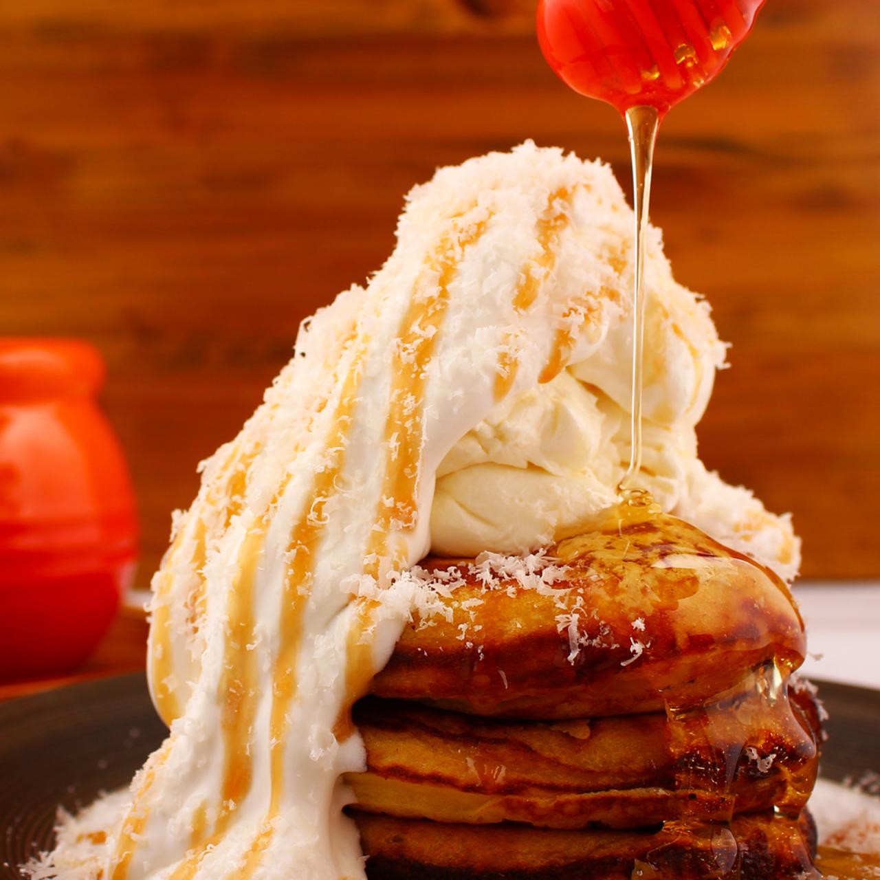 画像: 渋谷Bee houseの特徴でもあるハチミツをお好みでかけ放題。