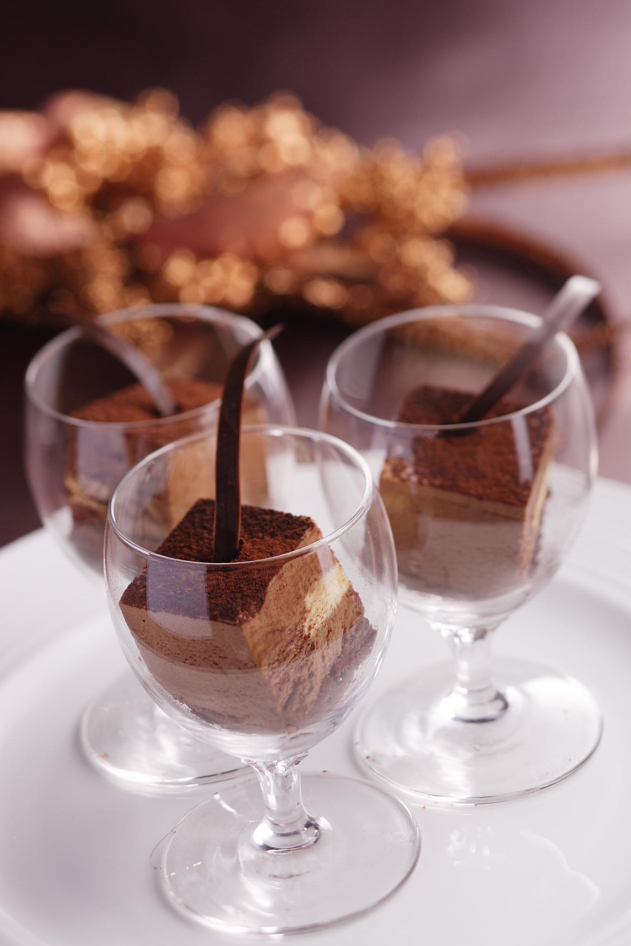 画像2: 壮観！20種類のデザートが並ぶチョコレートブッフェ