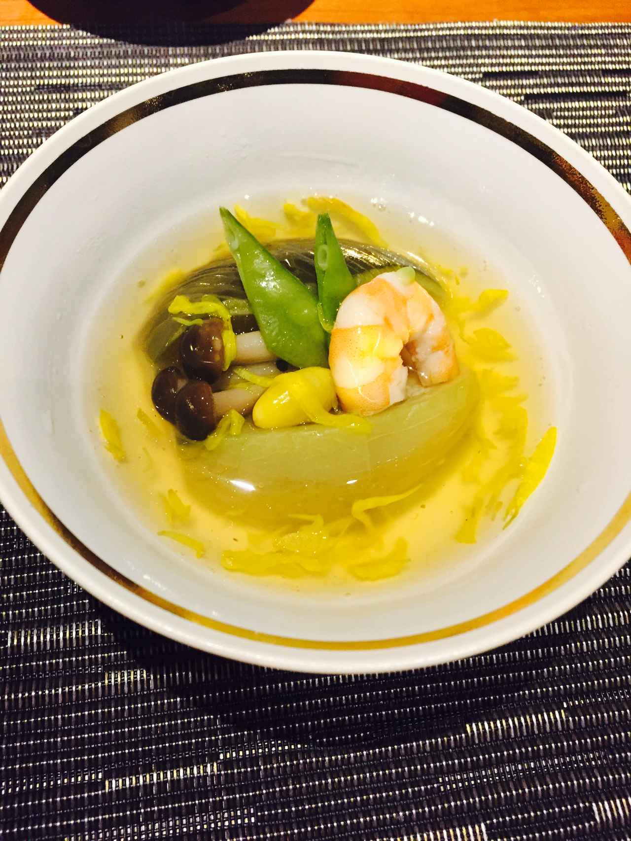 画像4: 素材をいかした贅沢なお料理