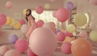 画像4: モデルの森 絵梨佳さん出演CM「SALA 熱を味方に オイル篇」