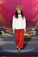 画像34: 【イベントレポ】ランウェイだけじゃない!ブースも大充実の「ガールズアワード2016」レポート