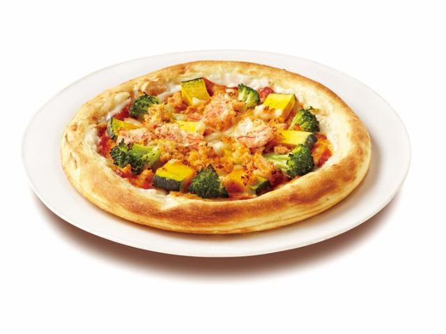 画像: 紅ズワイガニとカボチャの豆乳クリームピッツァ 680円(税込)