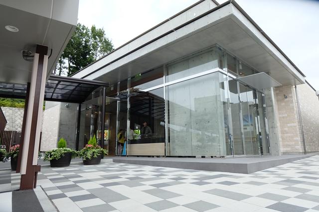 画像: トイレ棟の外観