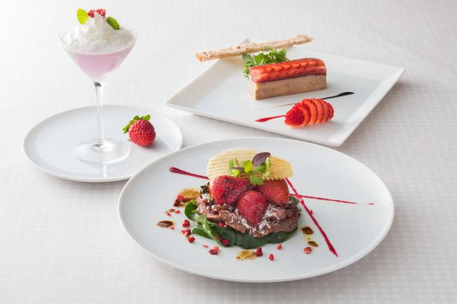 画像: ♪)ストロベリーディナーコース【新商品】 8,500円 提供時間:18:00~21:30 ( L.O.) ~MENU~ 苺とフォアグラのガトー仕立て プチサラダ添え 苺とお米の冷製ポタージュ バニラ風味のエスプーマとともに 国産牛サーロイン 苺とサラダほうれん草のミルフィーユ仕立て バルサミコソース シェフパティシエより本日のデザート