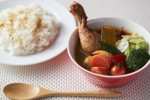 画像1: 集まれ女子!!野菜たっぷりのカレーとラーメン