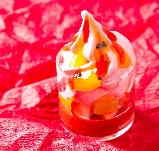 画像7: 世界初!ピエール・エルメのいちごパフェがいちごのスイーツビュッフェに新登場!