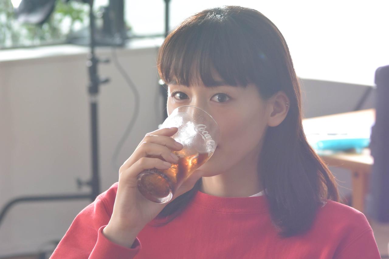 画像9: 【取材レポ】綾瀬はるかさん『2017年 コカ・コーラ新キャンペーン発表会』