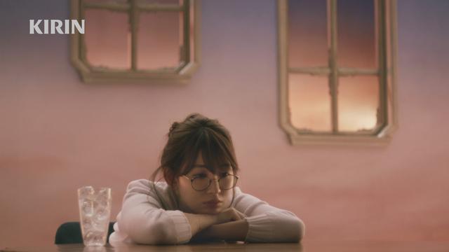 画像2: 「皮ごこち」の新イメージキャラクターに小嶋陽菜さんが就任!