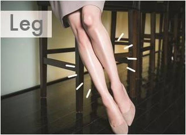 画像: 美脚はハイライターで作れる!【Leg(脚)】 足のセンター部分に一筋の光をプラスすれば、すらりと長い美脚に。膝には塗らずに、膝下の骨のでる部分にのせるのポイント。