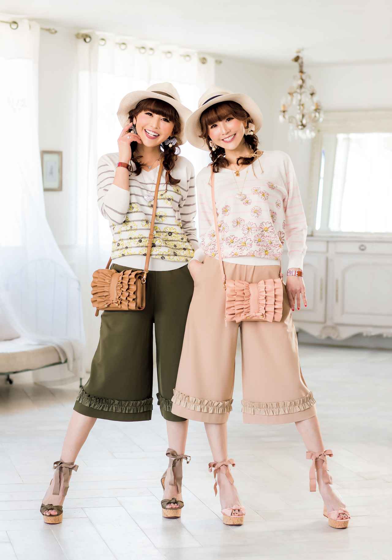 画像: AN☆DOとは 大阪出身、一卵性の双子。AN☆DOはフランス語の1・2が由来となっている。QVCにて絶大なる人気のブランド、「&LOVE」のプロデュースに関わり、フリルやリボン等の女性らしいデザインが多くのファンの心を捉えている。