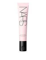 画像: NARS ラディアンスプライマー SPF35/PA+++ (本体 4,000円+税) 内容量 30mL 肌の輝きを⾼める働きによって、瞬時にくすんだ肌をいきいきとした状態にし、メイクの仕上がりをより美しく⻑く保ちます。 カプセル状に包まれた⽇焼け⽌めビーズが肌に触れた瞬間にはじけて、贅沢までにフレッシュな⼼地よさで紫外線から肌を守ります。 ●つけたての仕上がり: 温かみのあるコンプレクションに仕上げ、上品な偏光パールで輝きを⾼めます。 ●⻑期的なメリット: 植物成分、⽣薬由来の成分のゴシュユの働きで循環を促し、いきいきとした肌へ。 オイルフリー処⽅