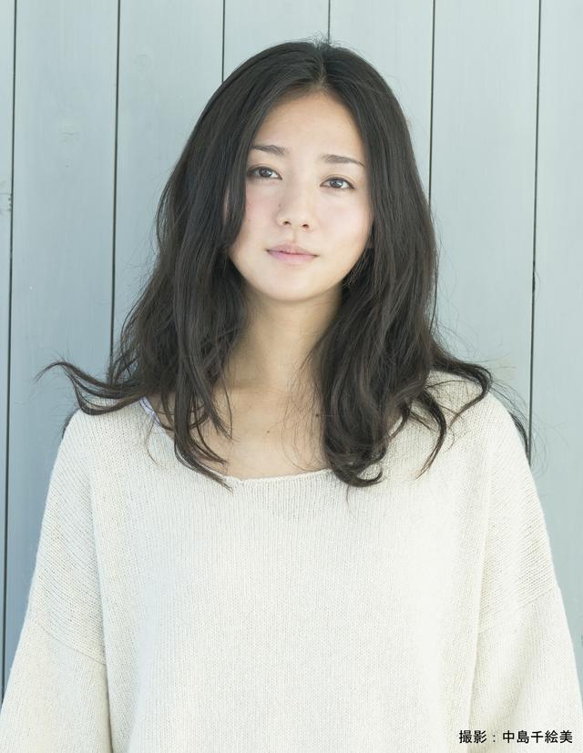 画像: 木村 文乃さんプロフィール 生年月日:1987年10月19日 血液型:AB型 出身:東京都 主な出演作品: 【映画】 RANMARU 神の舌を持つ男(2016年) 追憶(2017年) 火花(2017年) 【テレビドラマ】 神の舌を持つ男(2016年 TBS) A LIFE〜愛しき人〜(2016年 TBS) ボク、運命の人です。(2017年 日本テレビ)