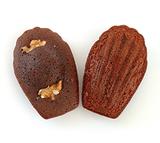 画像: BROWNIE ブラウニー 235円(税込) 濃厚なチョコレートの生地にローストウォールナッツをトッピング