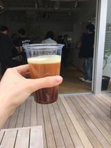画像: テラス席でニトロコーヒーを。