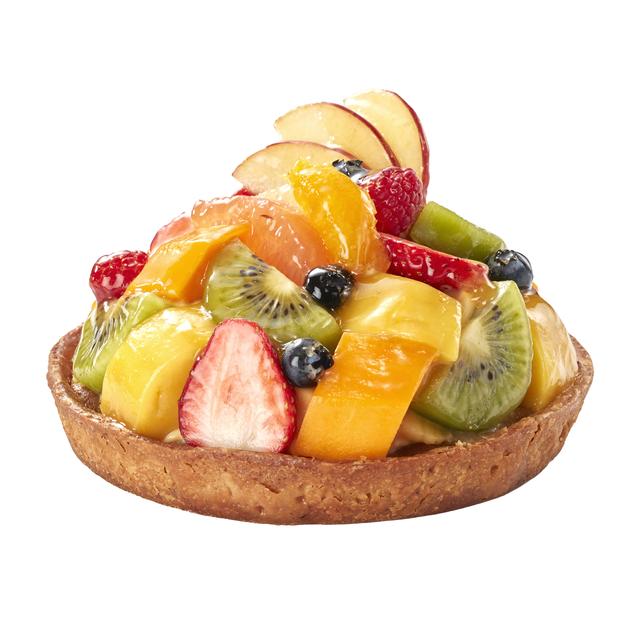 画像: ■価格:15cm 4,320円/18cm 5,400円/21cm 7,560円(税込) ■販売期間:5月10日(水)~ 通年 ※ご注文は受け取りの3日前までにお願いいたします ■商品説明:みずみずしいフルーツを彩り鮮やかに飾ったフレッシュフルーツのタルト。サクサクのタルト生地、生クリームを加えてなめらかな口どけに仕上げたカスタードクリームとフルーツのハーモニーをお楽しみください。