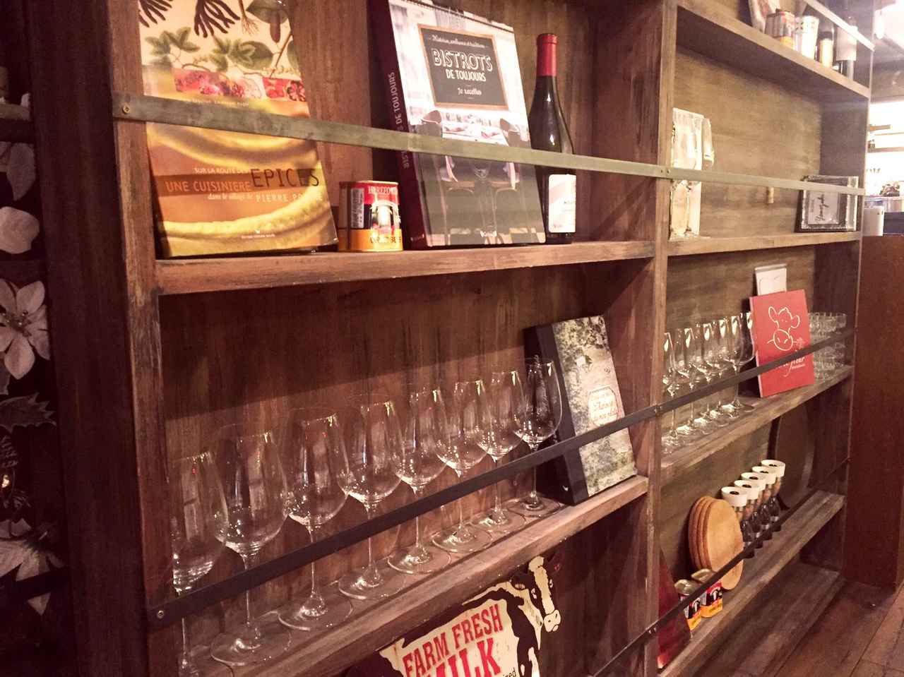 画像2: 可愛い店内はパリの雰囲気♫