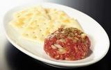 画像: <焼肉鍋問屋 志方> 黒毛和牛のタルタルユッケ (1人前) 1,281円