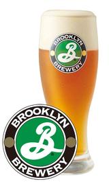 画像: NY「ブルックリン・ブルワリー」のビールが初登場 1988年に2人の若者が創業したブルックリン・ブルワリーは、その芳醇な味わいが評判を呼び、行列ができるほどの人気です。森のビアガーデンでは、ブルックリンラガーを樽から注いで提供します。
